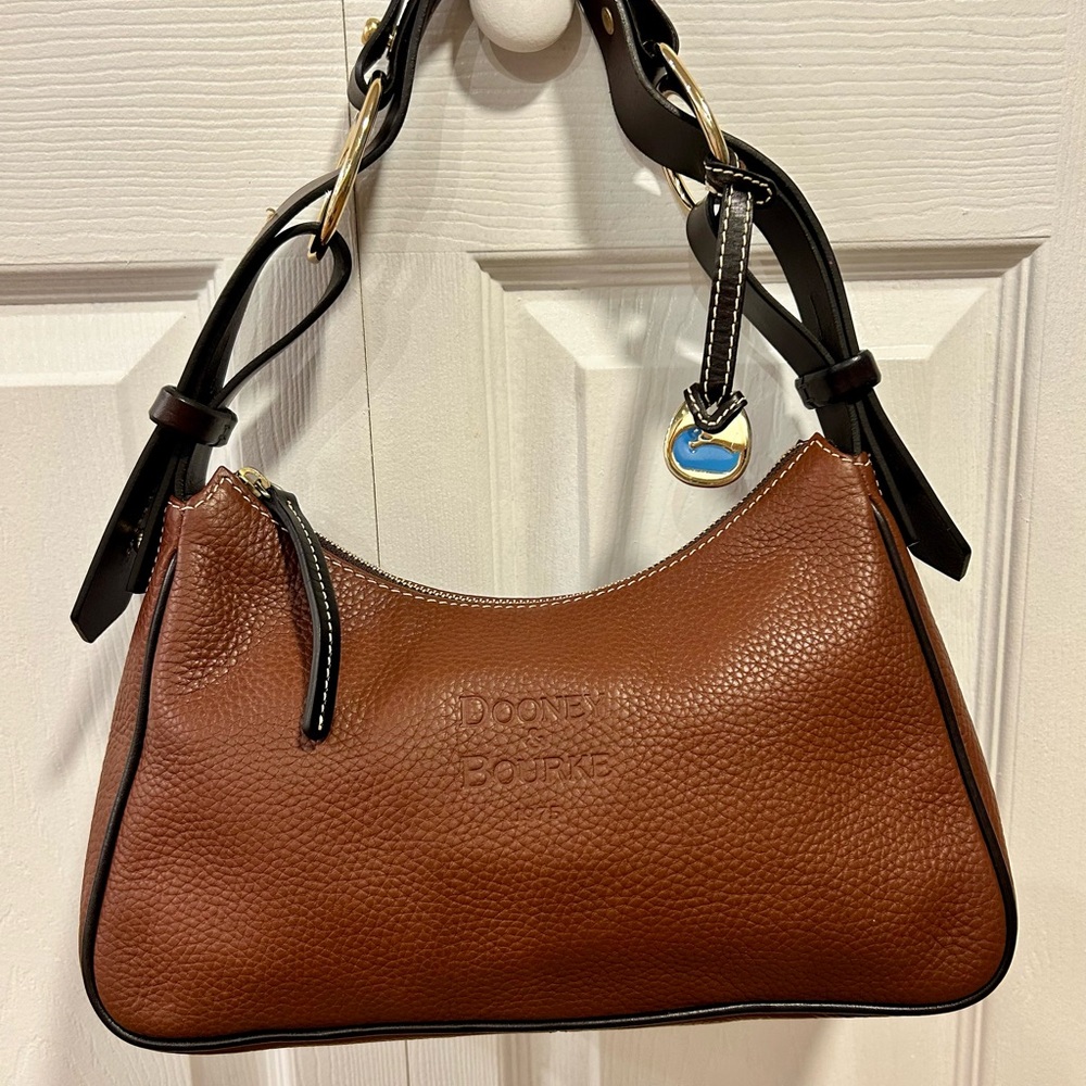 SOLD Dooney & Bourke 1975 East West Hobo Tan Leather Shoulder Bag